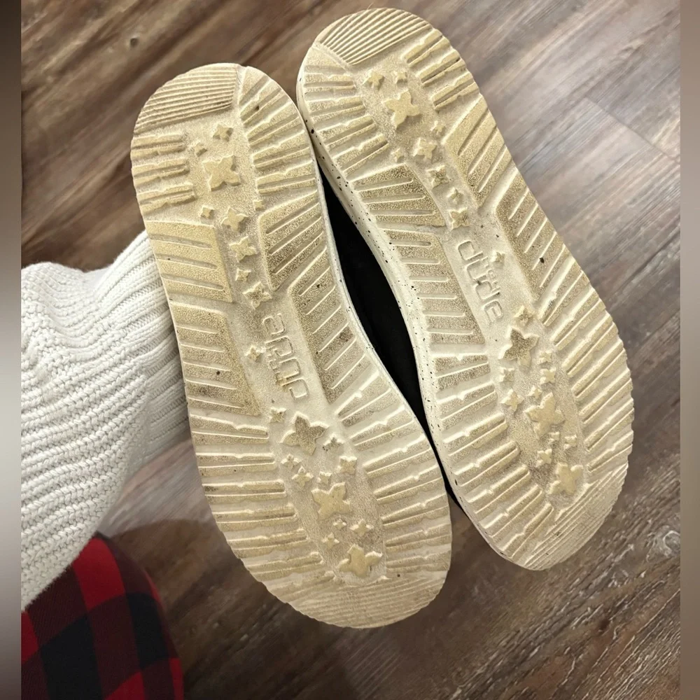 Hey Dude casual slip